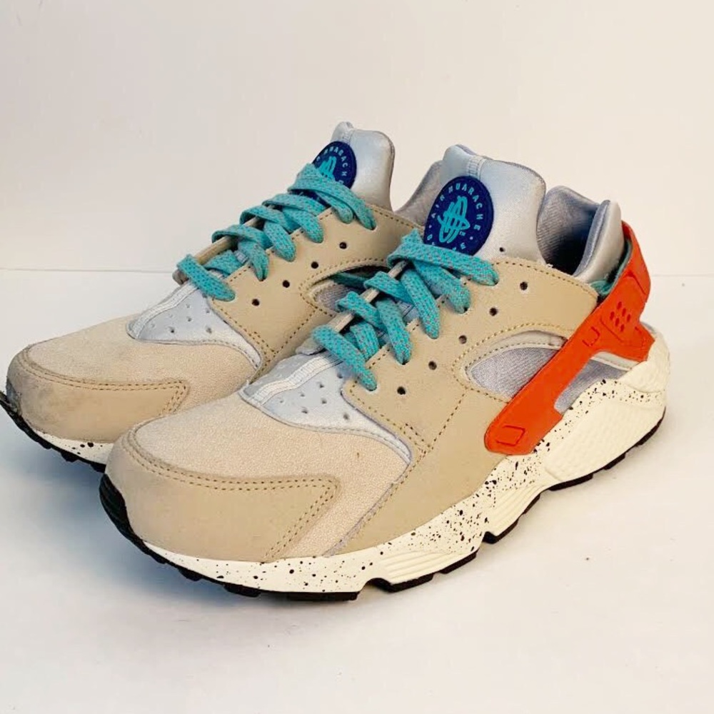 Nike Huaraches | Tan/Teal/Infrared